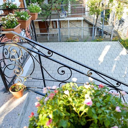 Hotel Bibi Kutaisi Exteriér fotografie